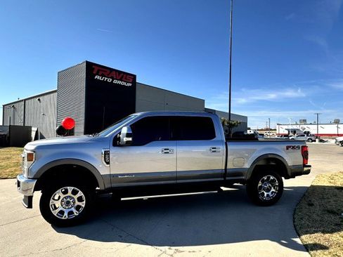 Used 2022 Ford F250 Lariat w/ Lariat Ultimate Package image 7