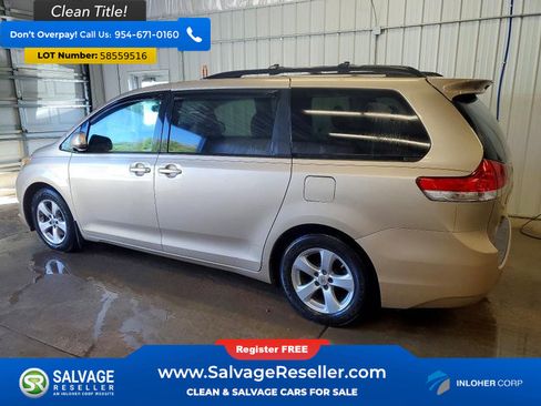 Used 2011 Toyota Sienna LE w/ Towing Pkg FWD image 3