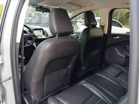 Used 2019 Ford Escape SEL FWD image 12