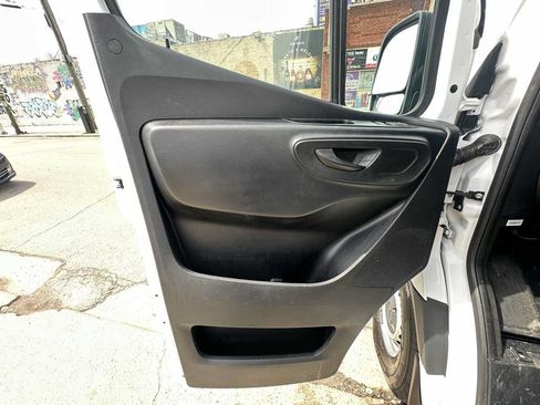 Used 2021 Mercedes-Benz Sprinter 2500 w/ Driver Convenience Package image 15