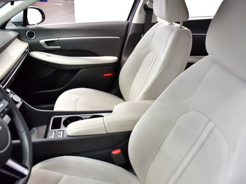 Used 2025 Hyundai Sonata SEL image 9