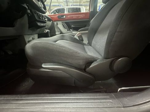 Used 2004 Volkswagen Beetle GLS FWD image 18