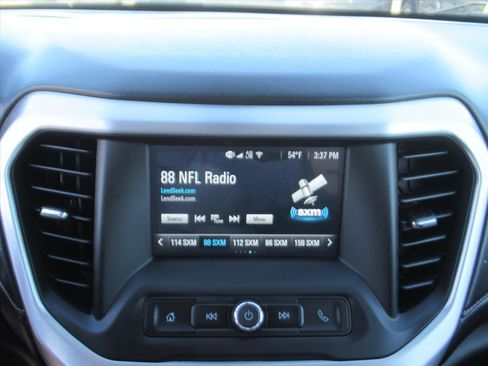 Used 2019 GMC Acadia SLE image 24