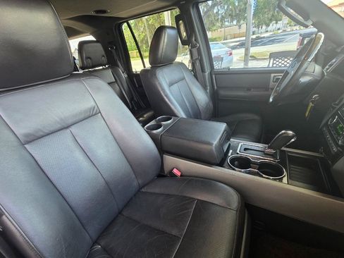 Used 2012 Ford Expedition Limited RWD image 37