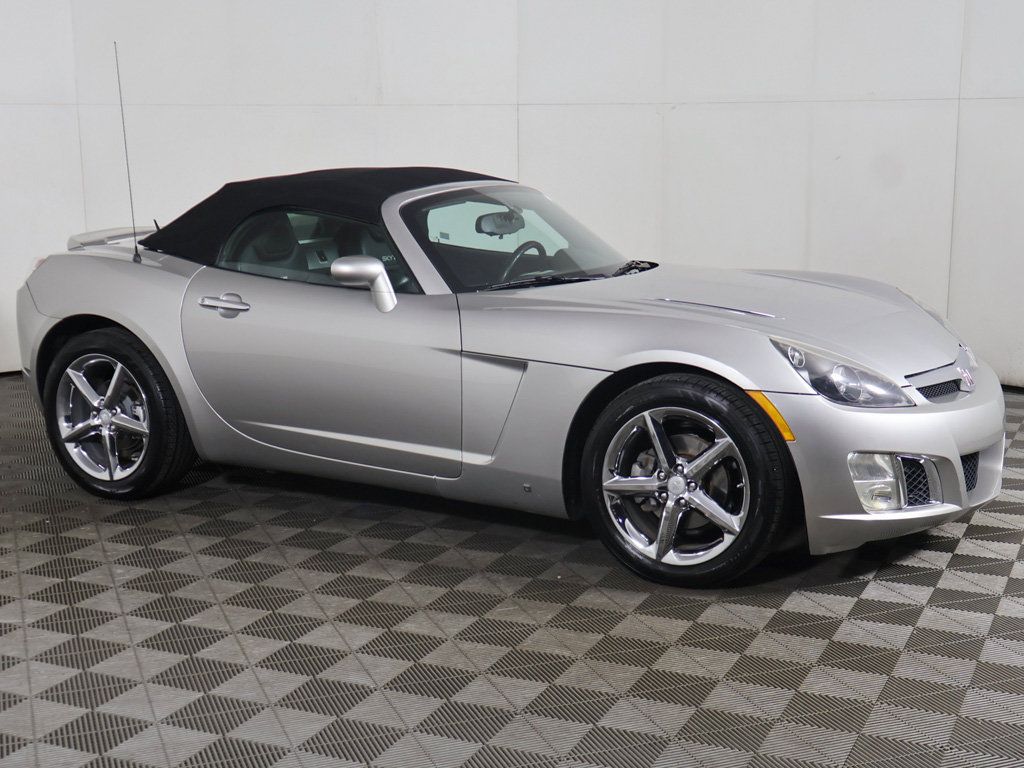 Used 2009 Saturn Sky Red Line RWD image 9