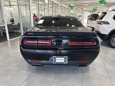 Used 2020 Dodge Challenger SRT Hellcat image 8