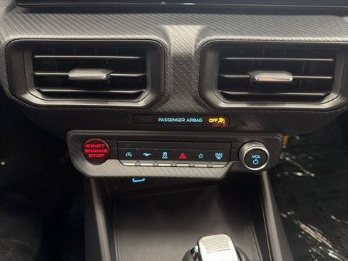 Used 2025 Ford Mustang Coupe image 29