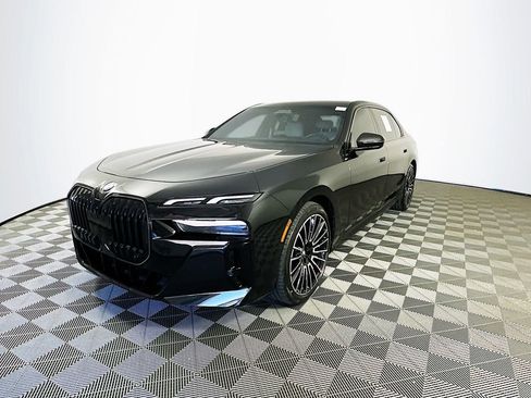 Used 2024 BMW 760i xDrive 760i xDrive image 4