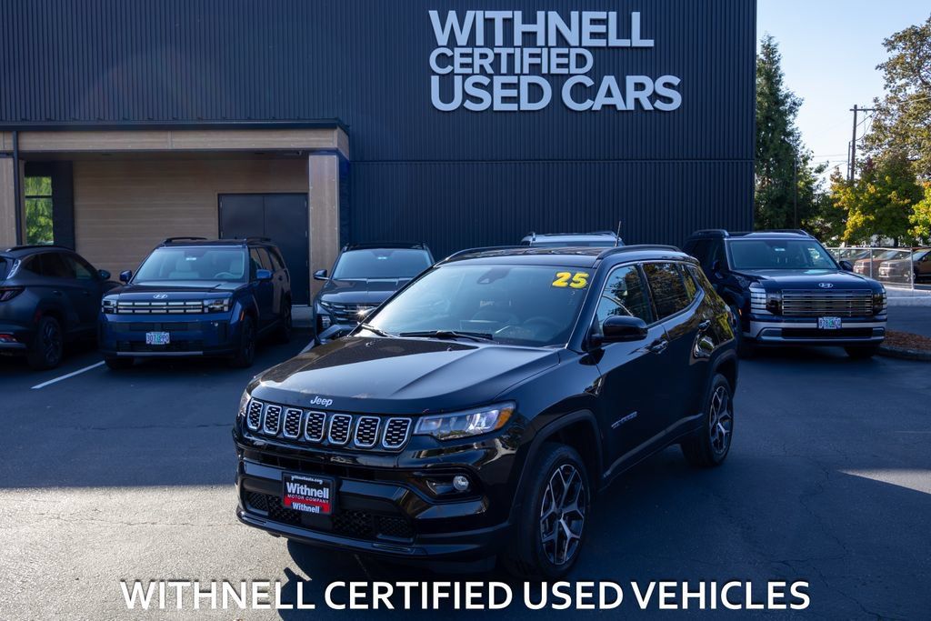 Used 2025 Jeep Compass Limited AWD/4WD image 1