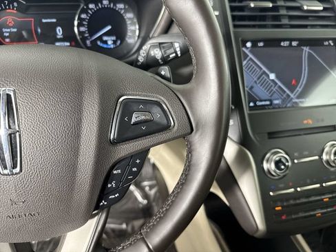 Used 2018 Lincoln MKC Select w/ Select Plus Package AWD/4WD image 14