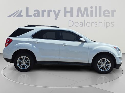 Used 2017 Chevrolet Equinox LT w/ Convenience Package FWD image 6