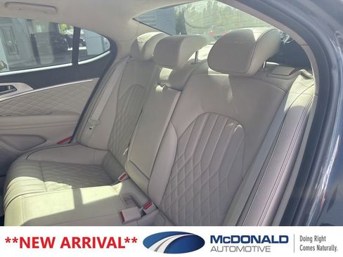 Used 2019 Genesis G70 3.3T Design AWD/4WD image 16