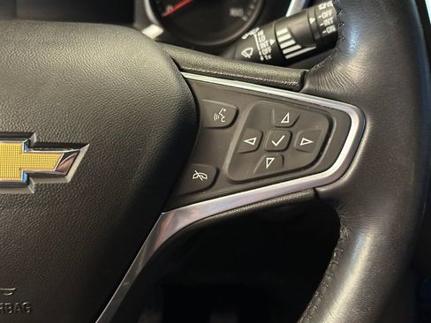 Used 2022 Chevrolet Equinox LT AWD/4WD image 11