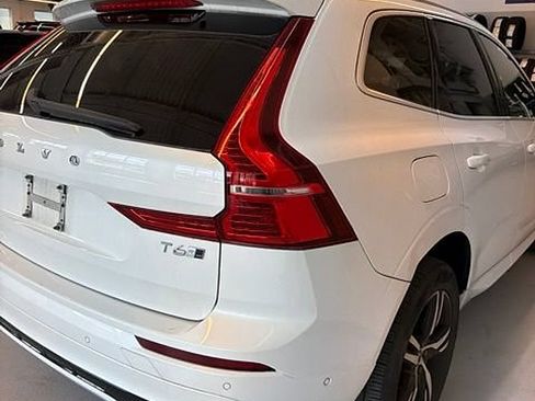 Used 2018 Volvo XC60 T6 R-Design w/ Convenience Package AWD/4WD image 4