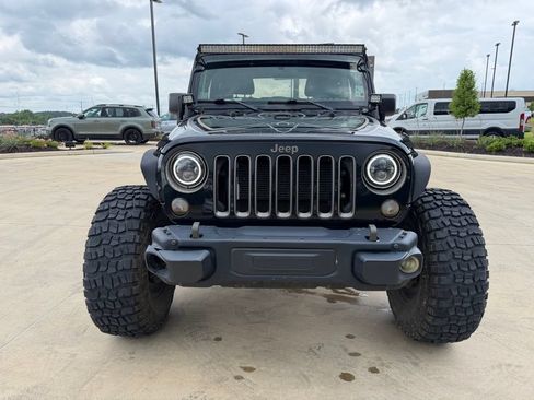Used 2018 Jeep Wrangler Sport AWD/4WD image 8