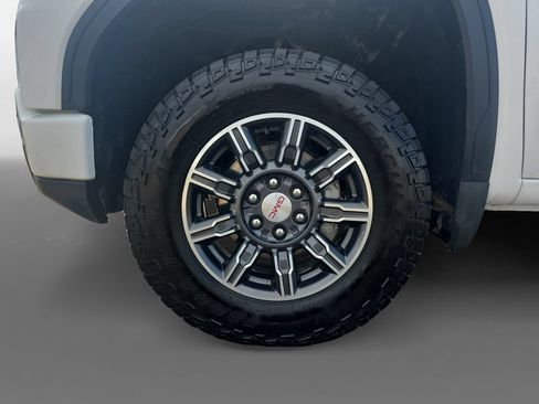 Used 2025 GMC Sierra 1500 AT4 AWD/4WD image 15