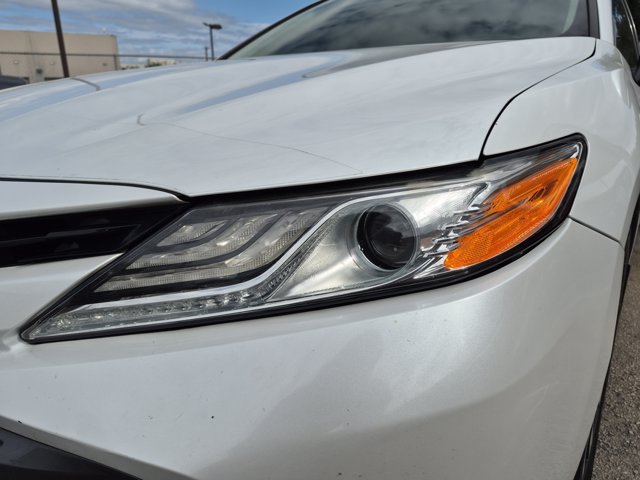 Used 2018 Toyota Camry XLE FWD image 24