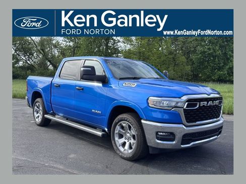 Used 2025 RAM 1500 Big Horn AWD/4WD image 1