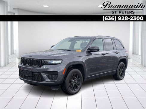 Used 2024 Jeep Grand Cherokee Altitude AWD/4WD image 1