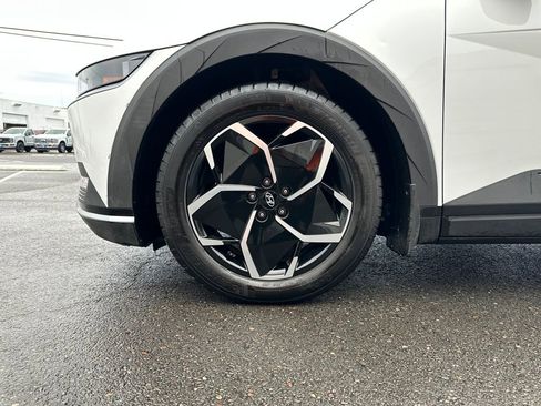 Certified 2024 Hyundai Ioniq 5 SE image 13