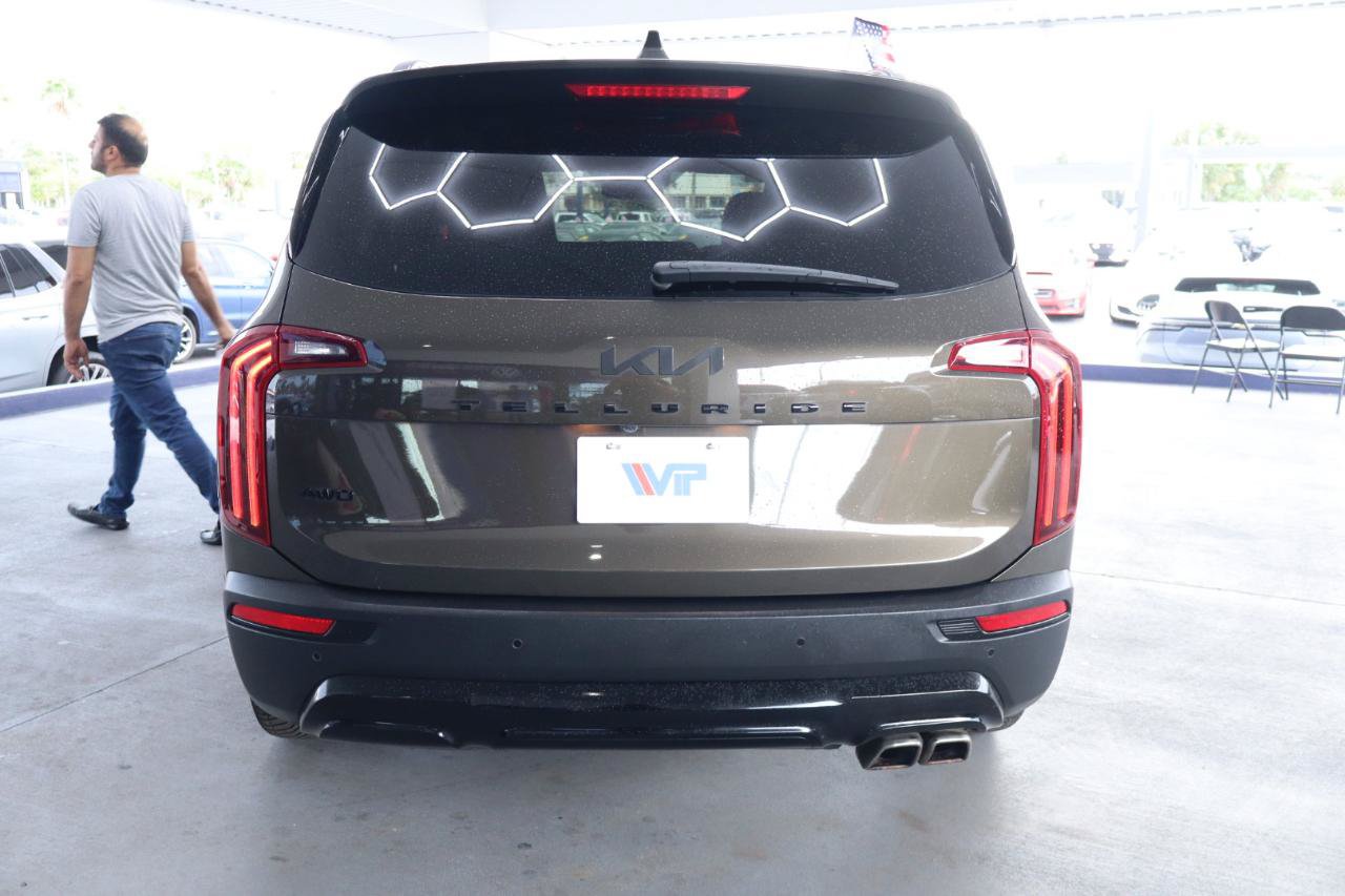 Used 2022 Kia Telluride SX w/ Nightfall Edition Package AWD/4WD image 8