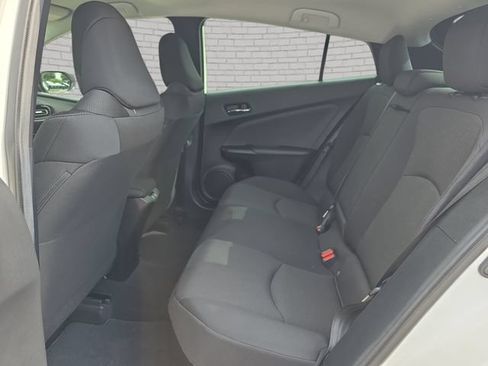 Used 2022 Toyota Prius L Eco FWD image 14