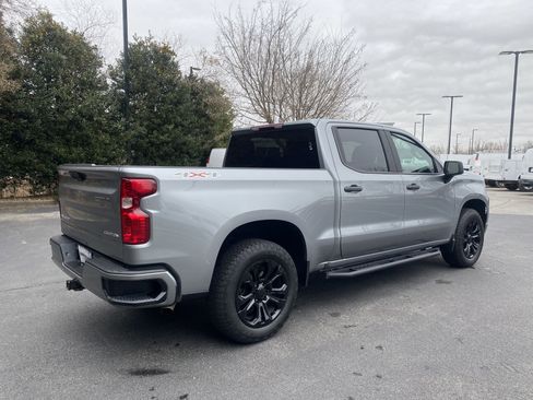 Used 2024 Chevrolet Silverado 1500 Custom image 9