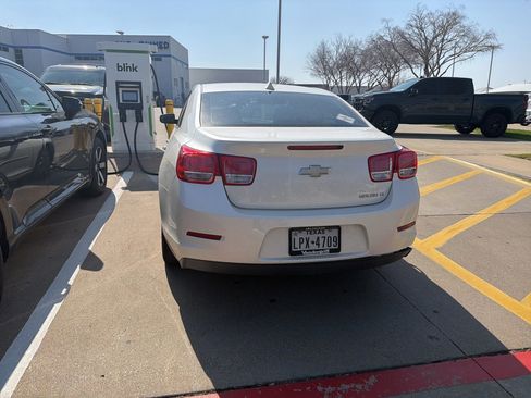 Used 2014 Chevrolet Malibu LT image 7