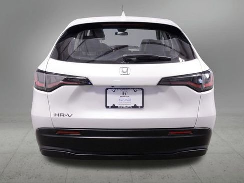 Certified 2023 Honda HR-V LX image 5