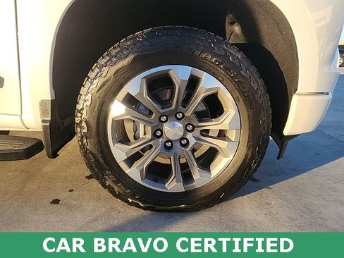 Certified 2023 Chevrolet Silverado 1500 High Country w/ Z71 Off-Road Package image 19