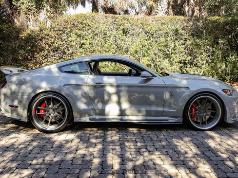 Used 2020 Ford Mustang Shelby GT500 w/ Technology Package image 9