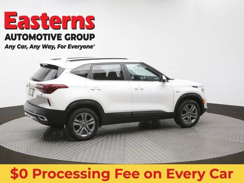 Used 2021 Kia Seltos S AWD/4WD image 41