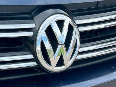 Used 2016 Volkswagen Tiguan S FWD image 10