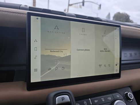 New 2025 Land Rover Defender 110 V8 image 27