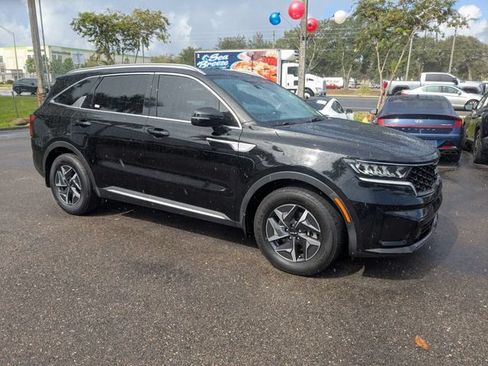 Used 2023 Kia Sorento EX w/ Panoramic Sunroof Package FWD image 2