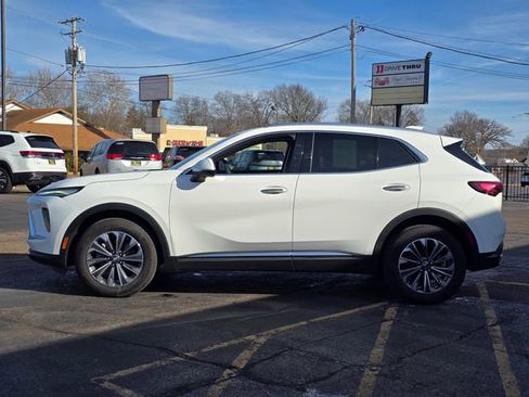 Used 2024 Buick Envision Preferred image 4