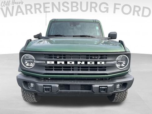 Used 2022 Ford Bronco Black Diamond image 2