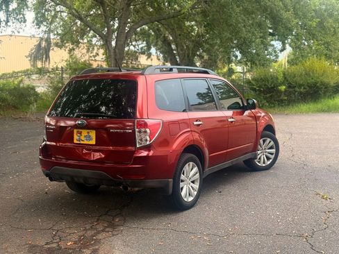 Used 2011 Subaru Forester 2.5X Limited w/ Popular Equipment Group 5A image 5