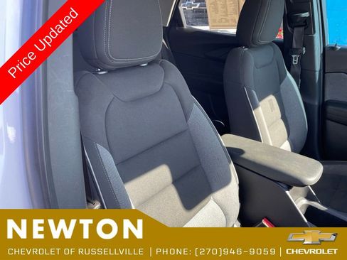 Used 2023 Chevrolet TrailBlazer LT FWD image 23