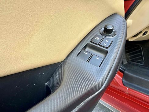 Used 2016 MAZDA MX-5 Miata Grand Touring RWD image 32