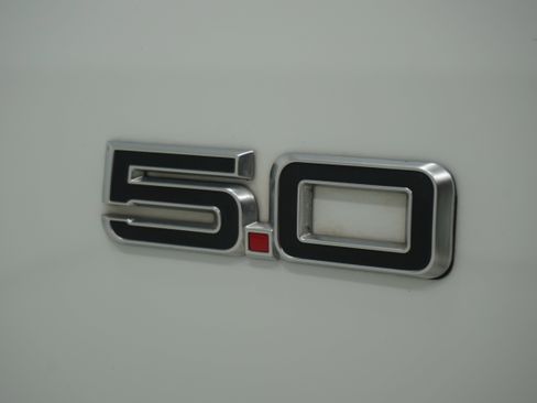 Used 2024 Ford Mustang GT Premium image 8