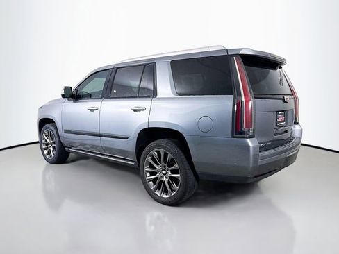 Used 2019 Cadillac Escalade Premium Luxury w/ Escalade Sport Edition image 6