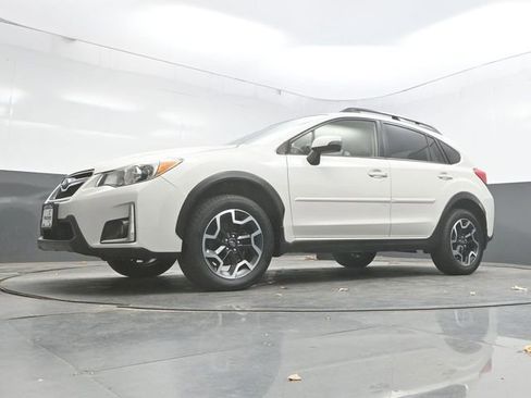 Used 2017 Subaru Crosstrek 2.0i Limited image 33