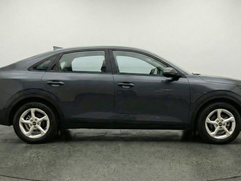 Used 2025 Kia K4 LXS image 11