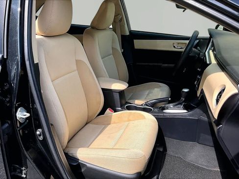 Used 2019 Toyota Corolla LE FWD image 9