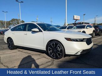 Used 2024 Honda Accord Touring video 2