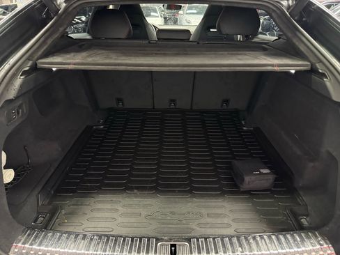 Used 2019 Lamborghini Urus Sport Utility 4D image 22