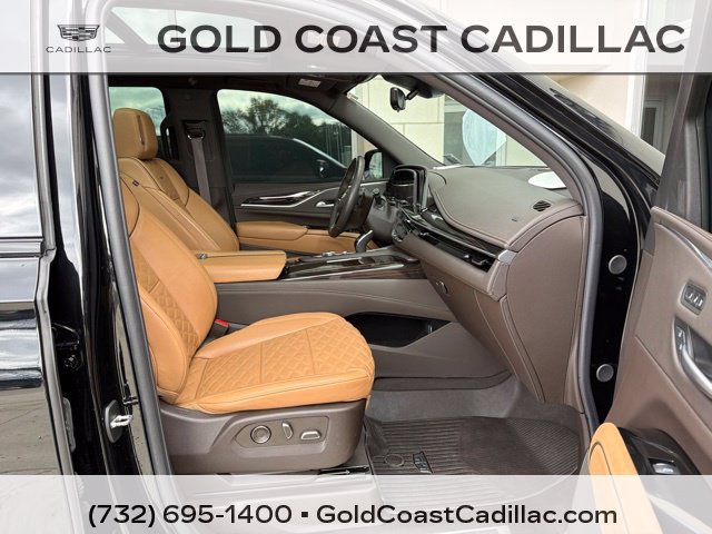 Certified 2024 Cadillac Escalade Sport w/ LPO, ONYX Package AWD/4WD image 7