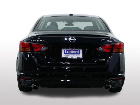 New 2025 Nissan Altima 2.5 SL image 9