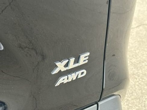 Used 2025 Toyota RAV4 XLE image 11